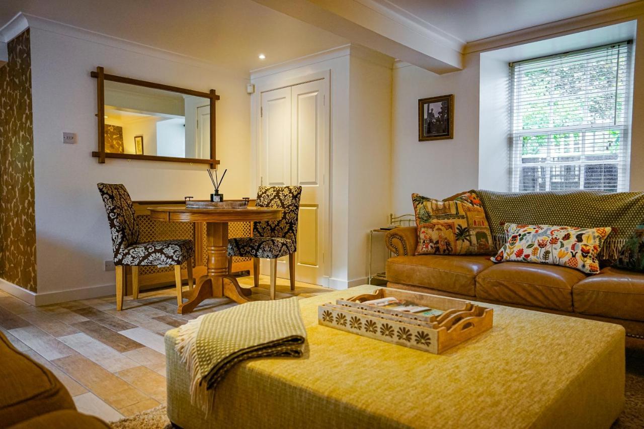 Apartamento Beautiful Listed Flat With Private Garden, Birnam Exterior foto