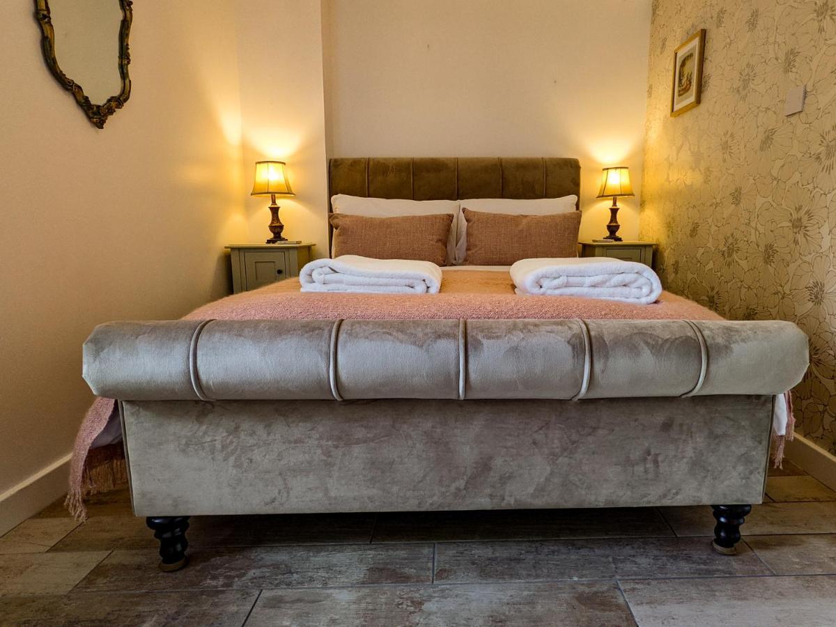 Apartamento Beautiful Listed Flat With Private Garden, Birnam Exterior foto