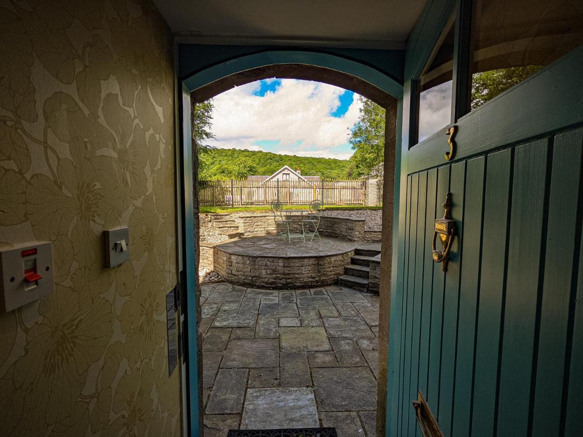 Apartamento Beautiful Listed Flat With Private Garden, Birnam Exterior foto